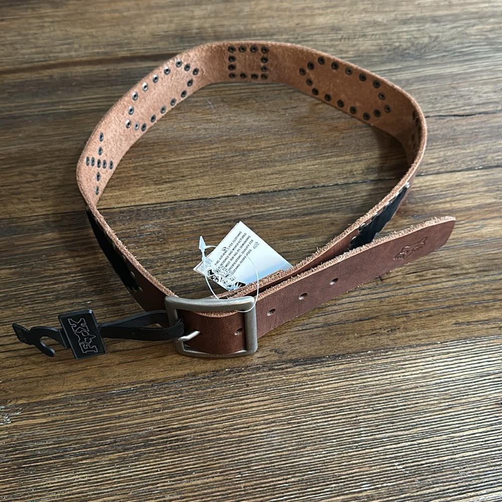 Men’s Fox brand belt, genuine leather, vintage, NWT, size 32/34, M